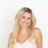 Headshot of Anaheim Reiki practitioner Alison Papazois